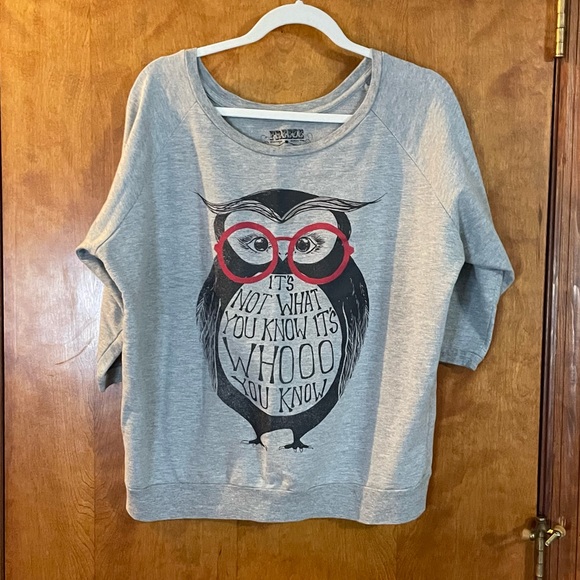 Freeze Tops - 3/$20 Freeze Vintage Owl Sweatshirt with half sleeve